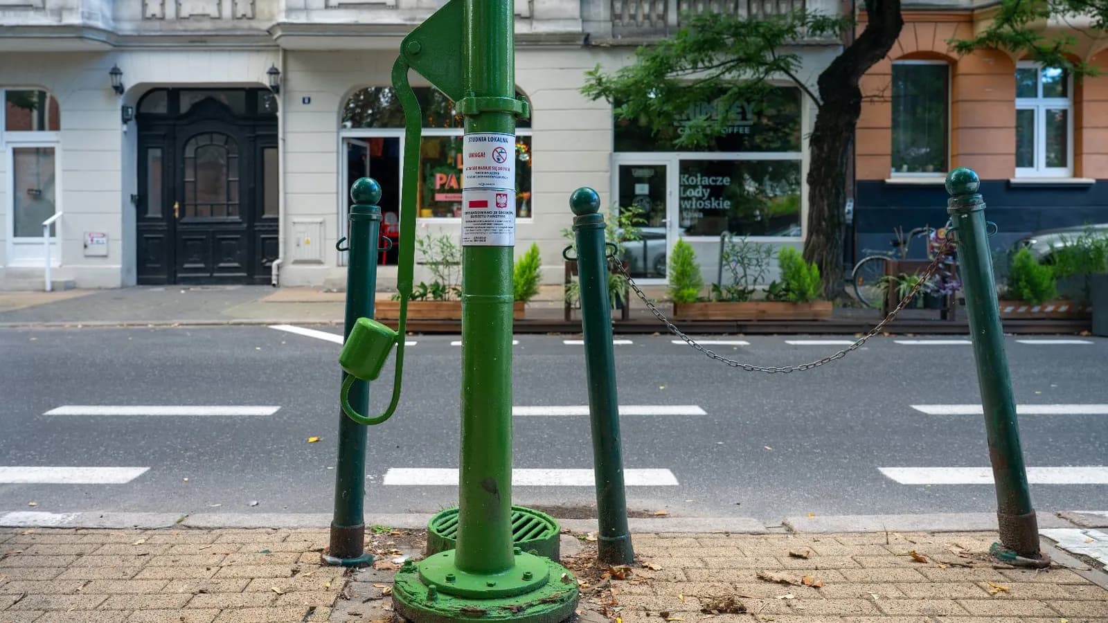 Poznań Is Bringing 100 More Public Wells Back Into Use