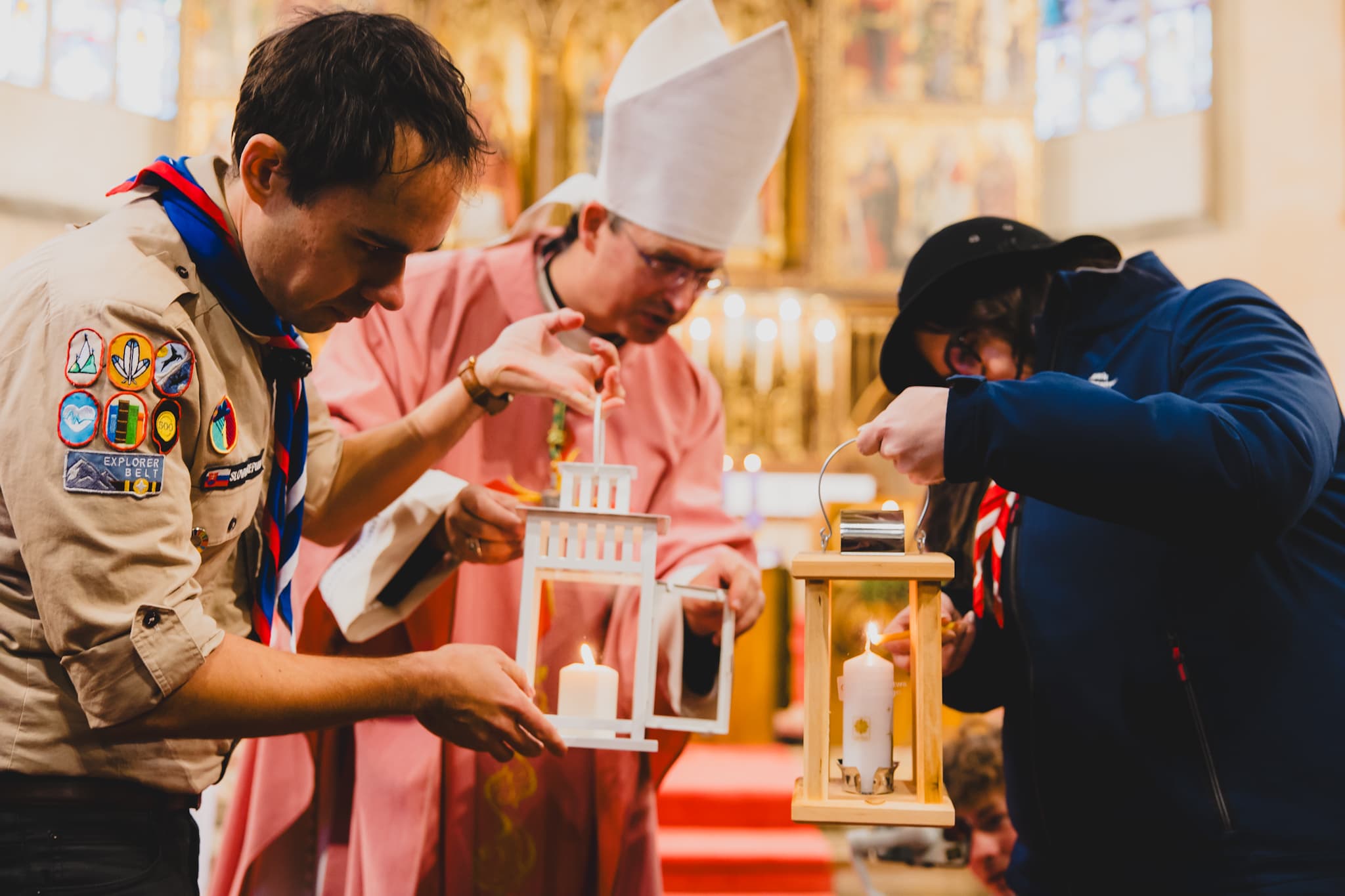 The Peace Light of Bethlehem 2024 has arrived in Poznań!
