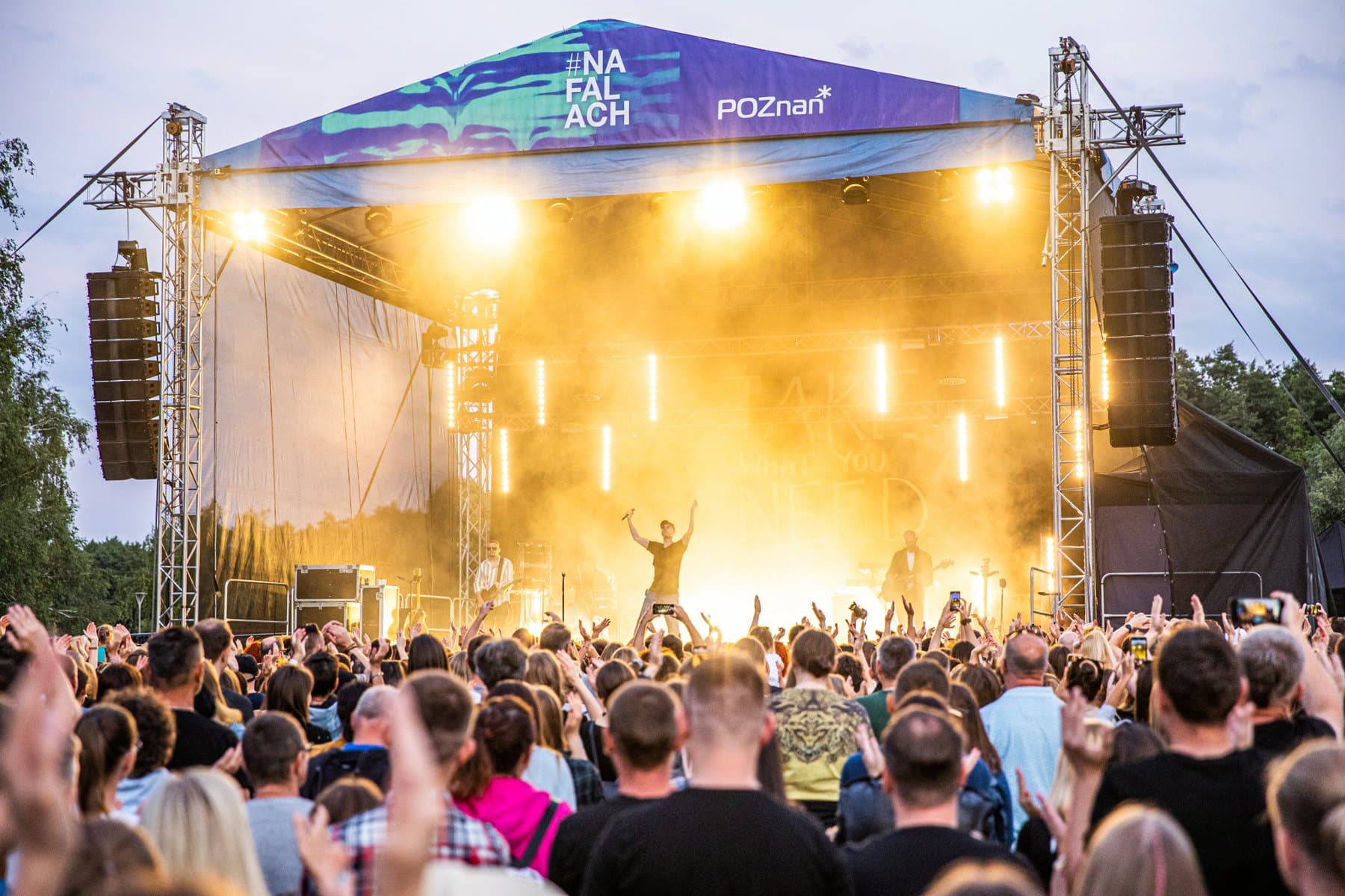 Swaying to the Rhythms of #NaFalach: Poznań’s Intimate Lakeside Festival