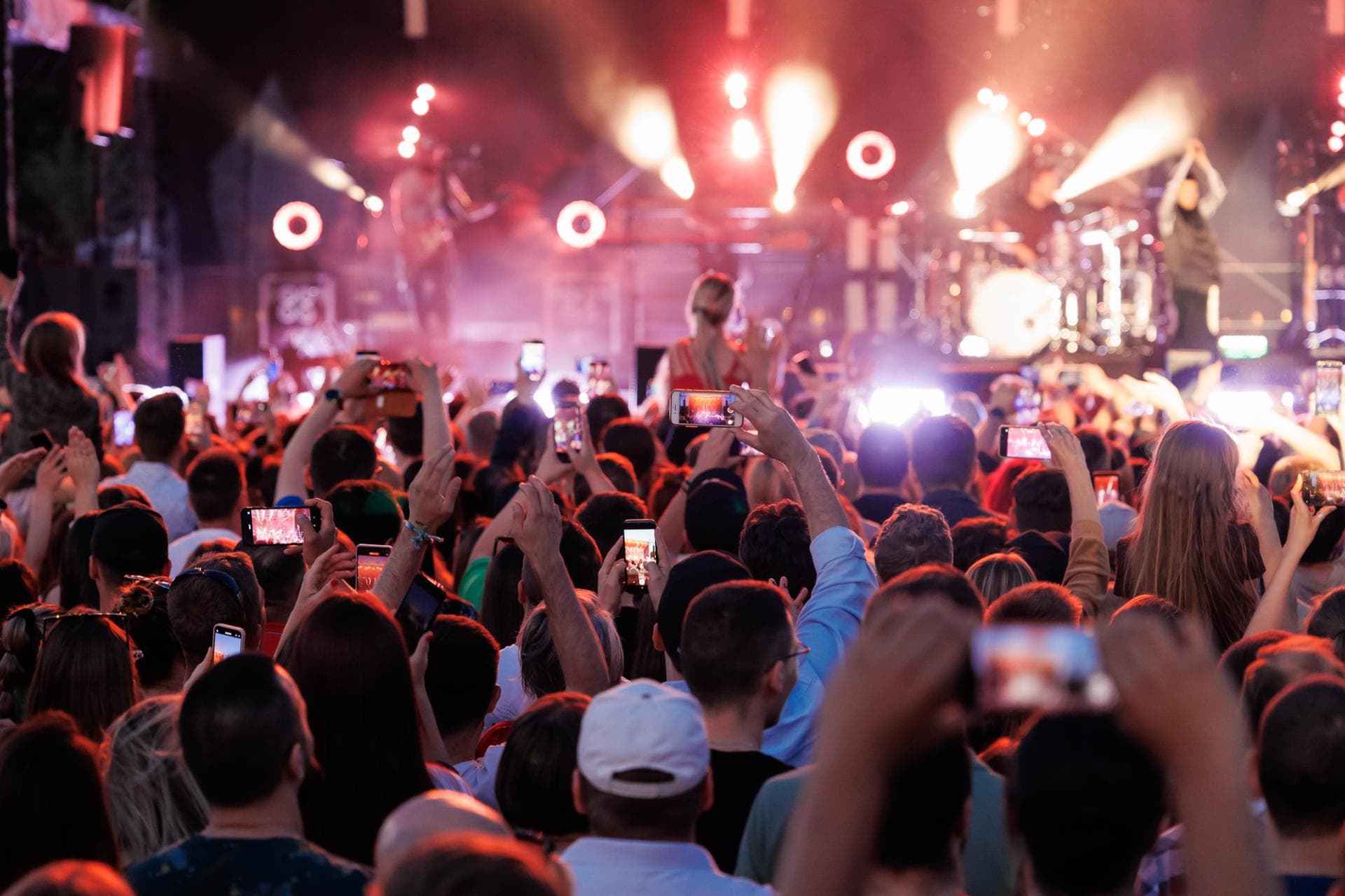 Piknik na FEST! 2024: Music, History, and Big Stars in Greater Poland