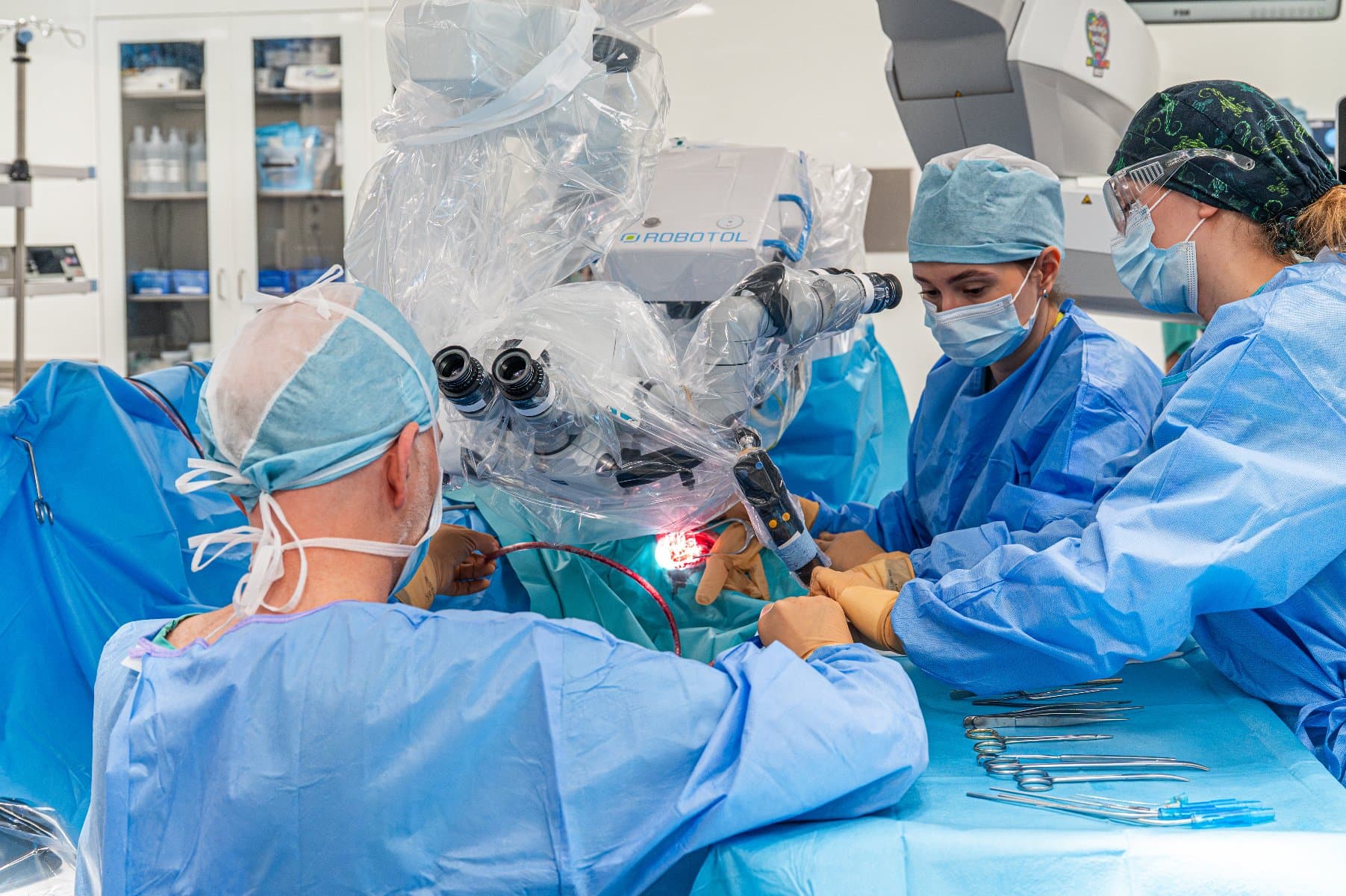 RobOtol Revolutionises Ear Surgery in Poznań