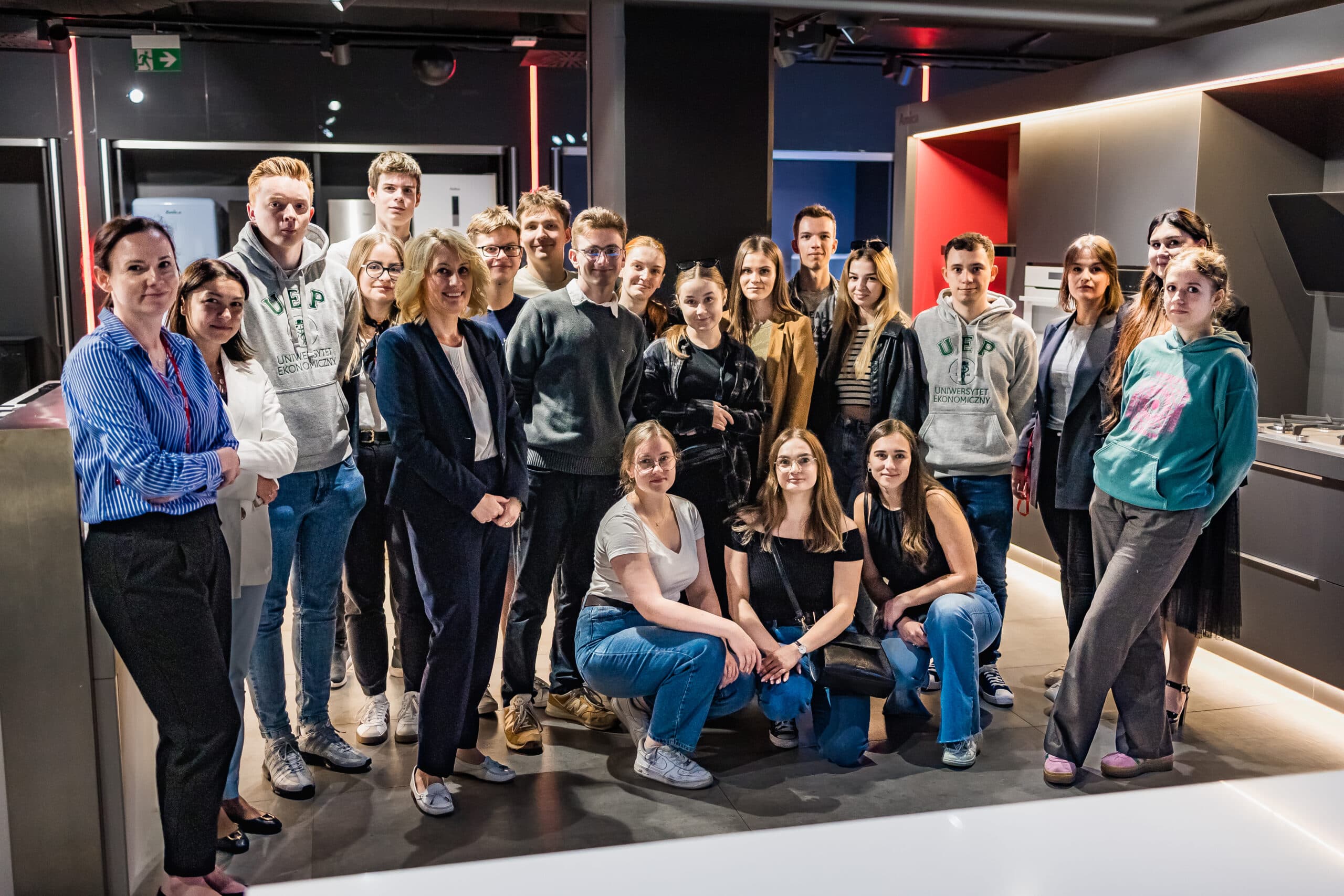 Leaders School Program: UEP Students Learn from Amica’s Best