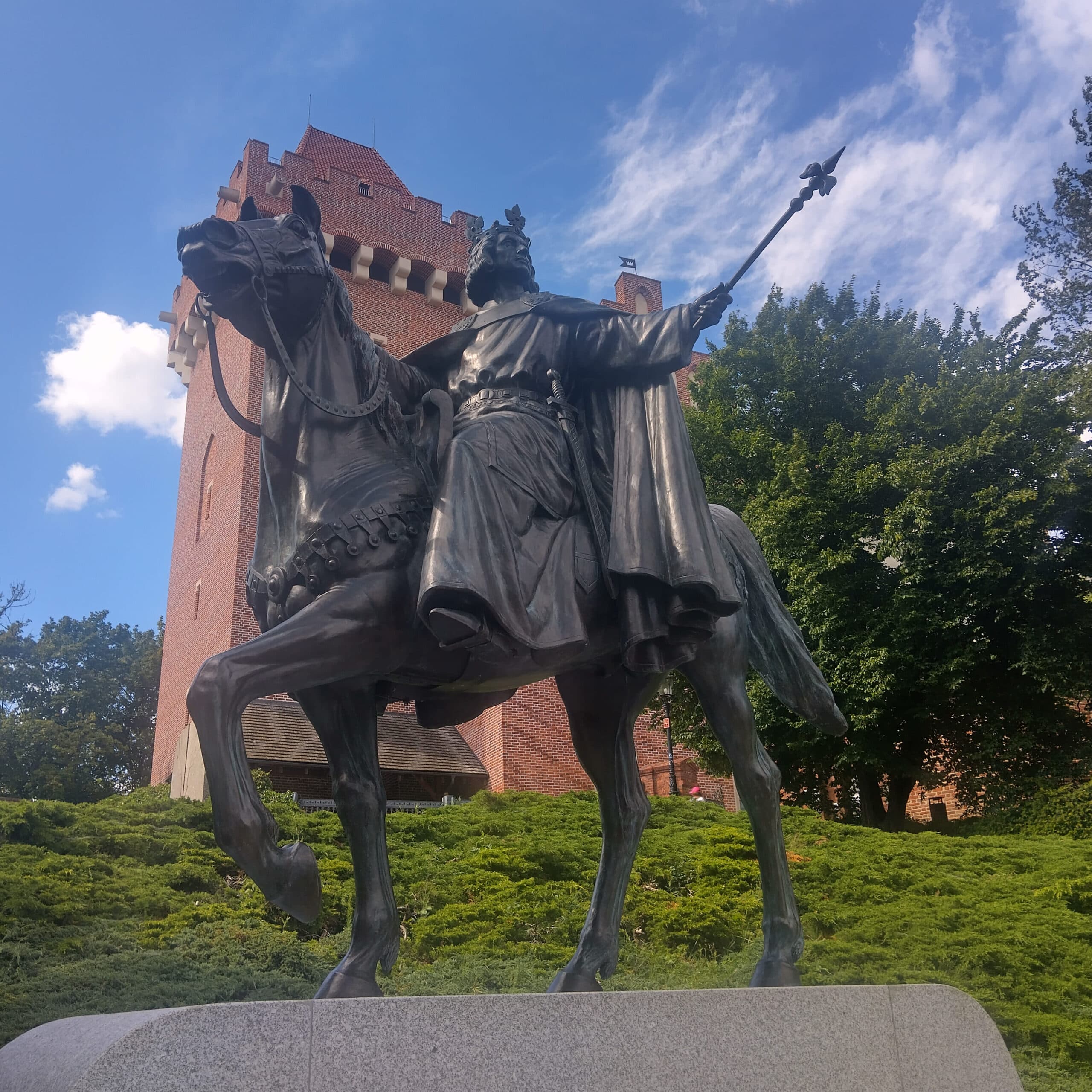 King Przemysł II Returns to Poznań: A New Monument Celebrates the City’s Royal Heritage