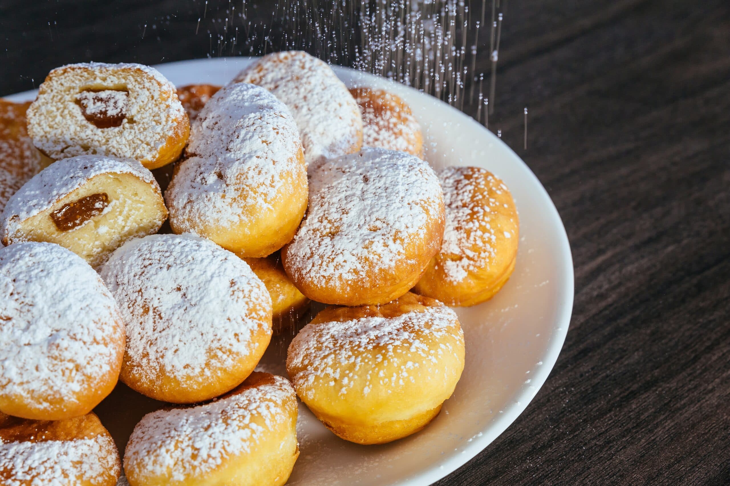 Tłusty Czwartek 2025: Poland’s Sweetest Celebration Explained